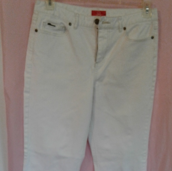 🎪 Oscar de la Renta High Waisted Jeans 🎪 - Picture 5 of 9